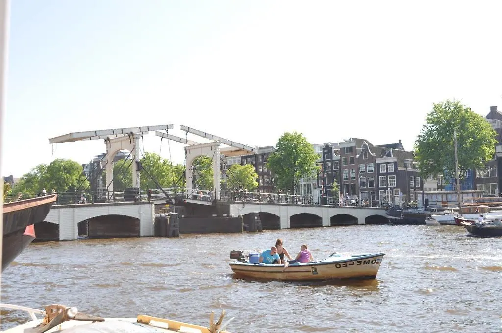 Rent A Houseboat Hotel Amsterdam 0*,